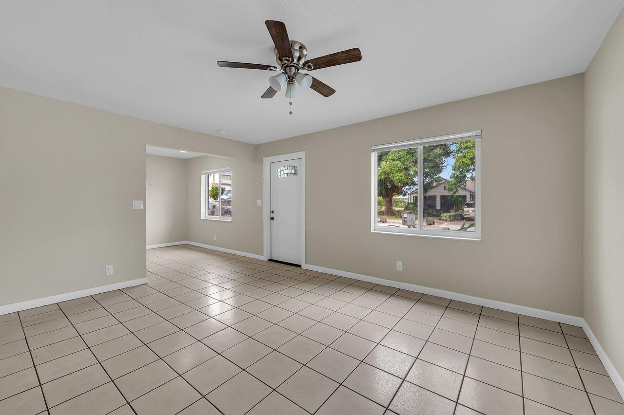 Ver detalles / 0 1770 sq. ft. $ 2026-06-09 0 foto