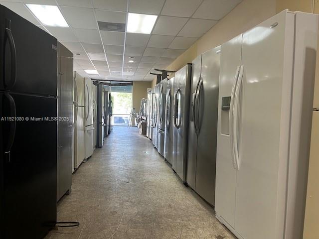   /   sq. ft. $ 2025-11-25 0 foto