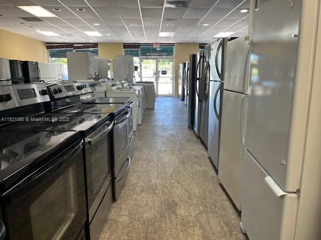   /   sq. ft. $ 2025-11-25 0 foto