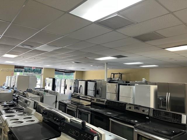   /   sq. ft. $ 2025-11-25 0 foto