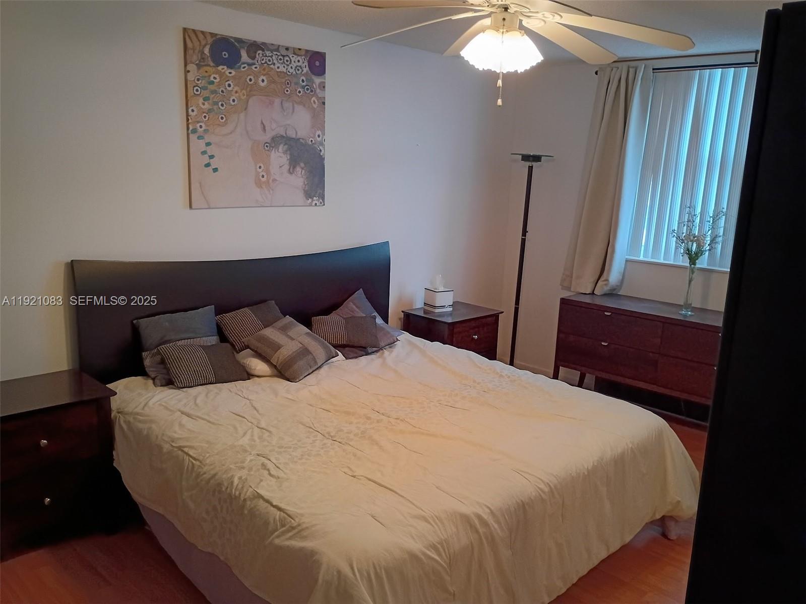 Photo of 1833 Ocean Dr  #1104, Hallandale Beach, Florida, 33009 - 