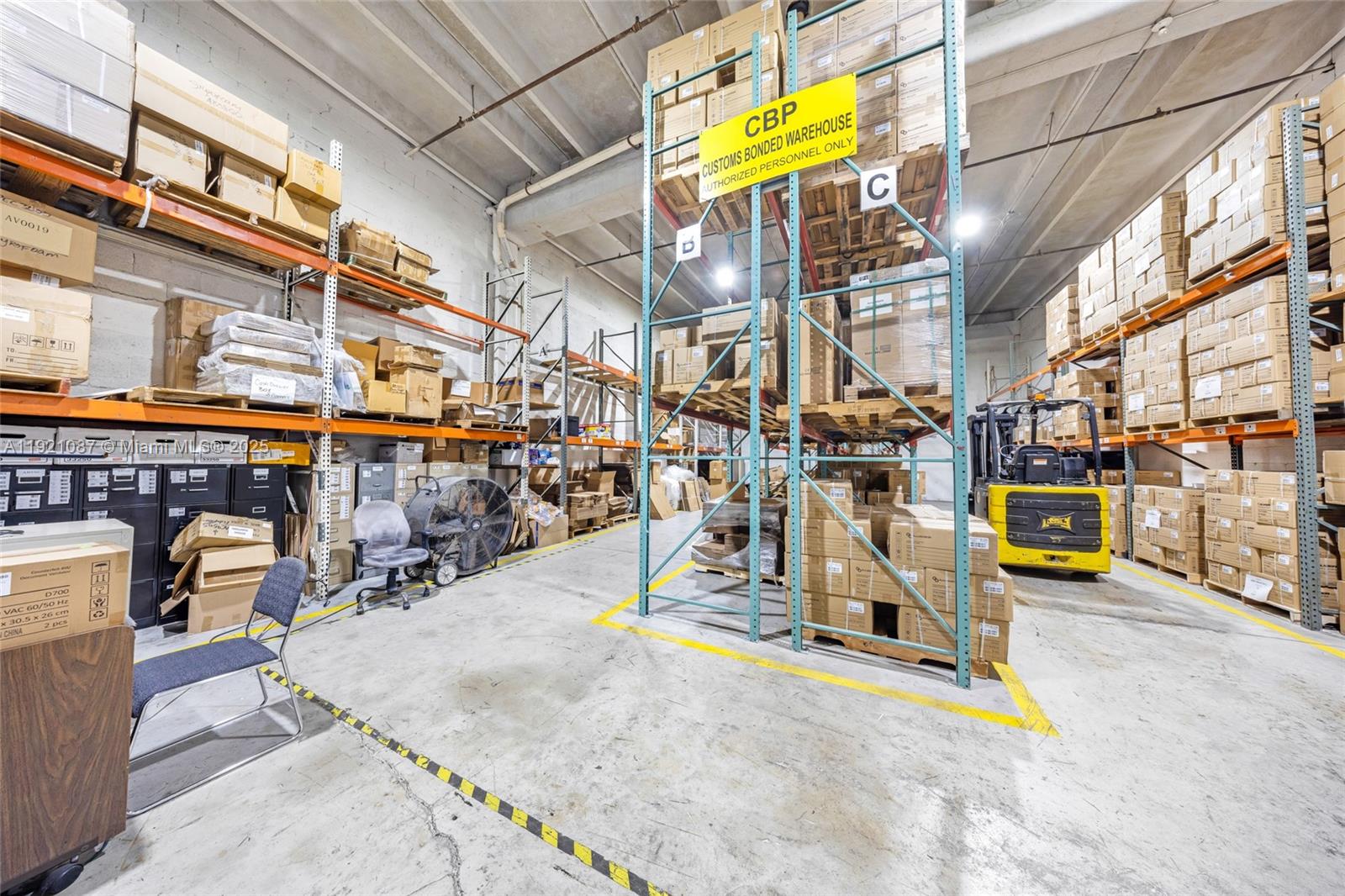 5-1  /   sq. ft. $ 2025-11-25 0 Photo