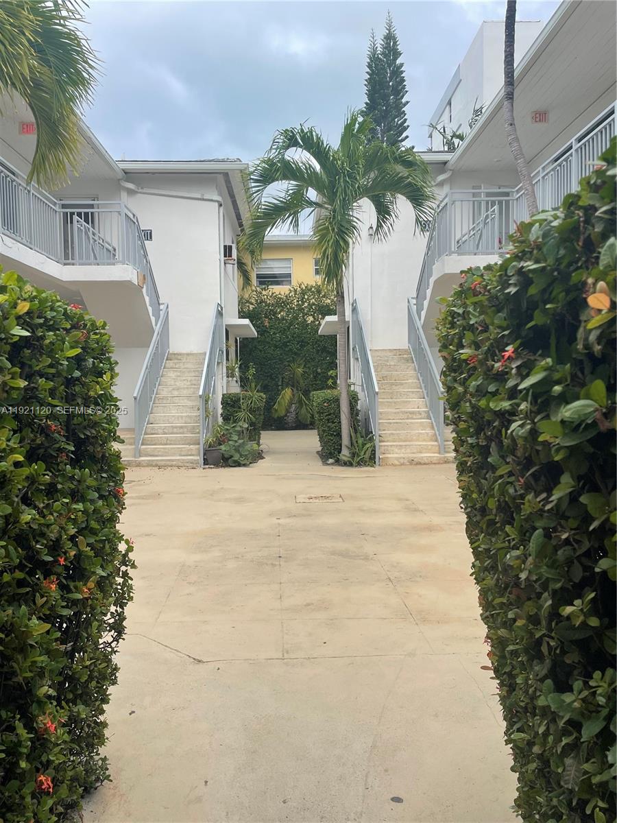 See details / sq. ft. $ 2025-11-25 0 Photo