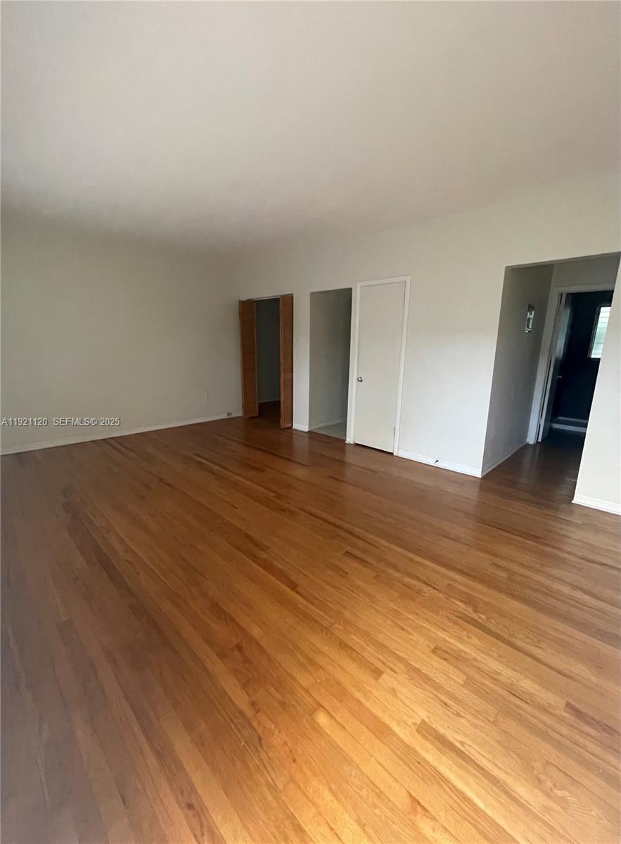 See details / sq. ft. $ 2025-11-25 0 Photo