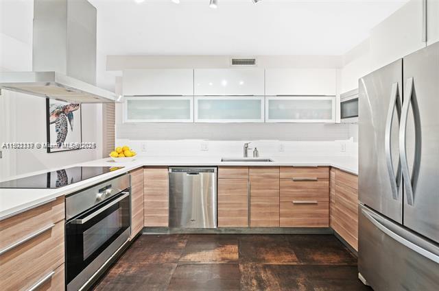 Подробнее 1407 2 / 2 1357 кв.футов $ 2025-11-25 0 Фото