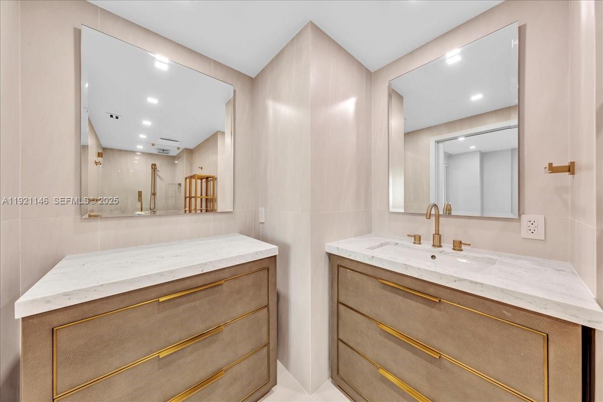 Photo of 9801 Collins Ave  #11A, Bal Harbour, Florida, 33154 - 