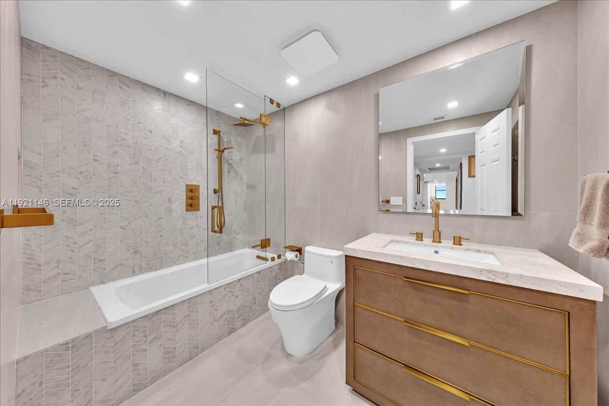 Photo of 9801 Collins Ave  #11A, Bal Harbour, Florida, 33154 - 