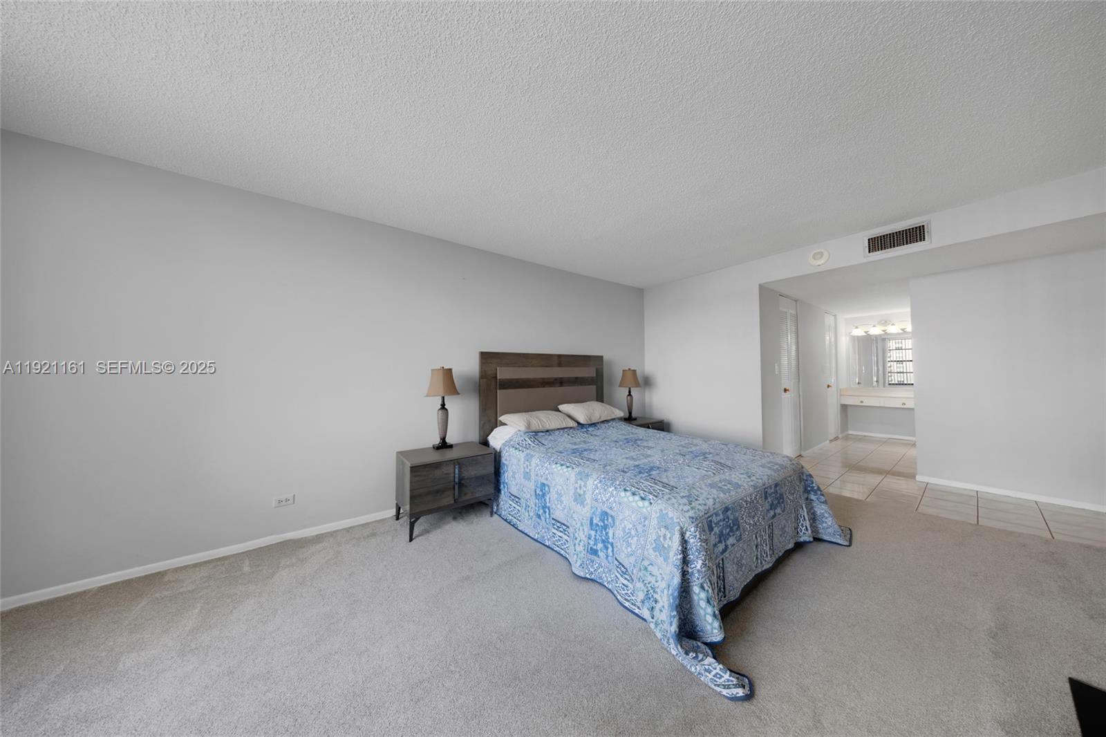 1218 2 / 2 1525 sq. ft. $ 2025-11-25 0 Photo
