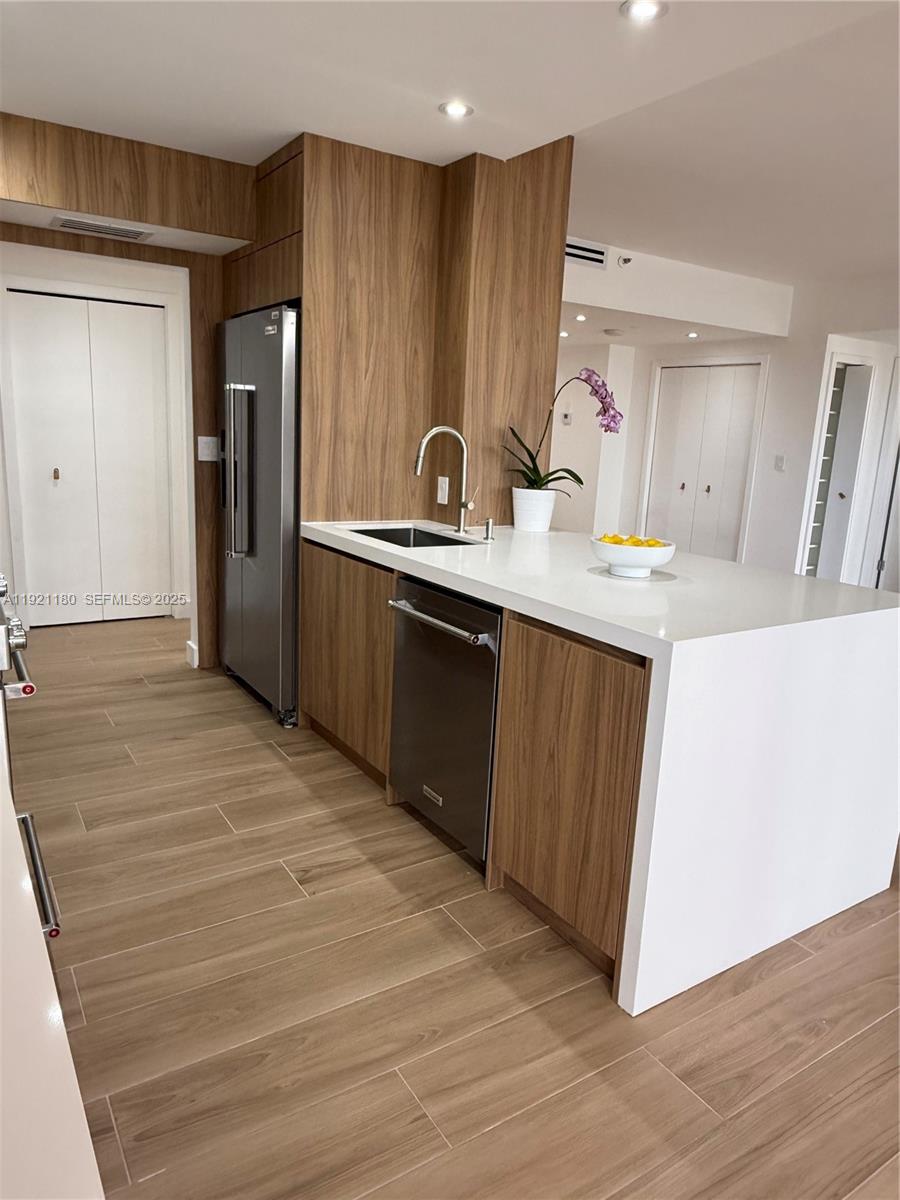 Photo of 20191 Country Club Dr  #504, Aventura, Florida, 33180 - 