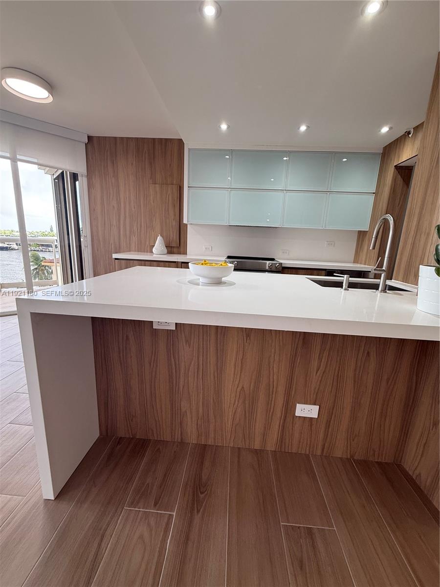 Photo of 20191 Country Club Dr  #504, Aventura, Florida, 33180 - 