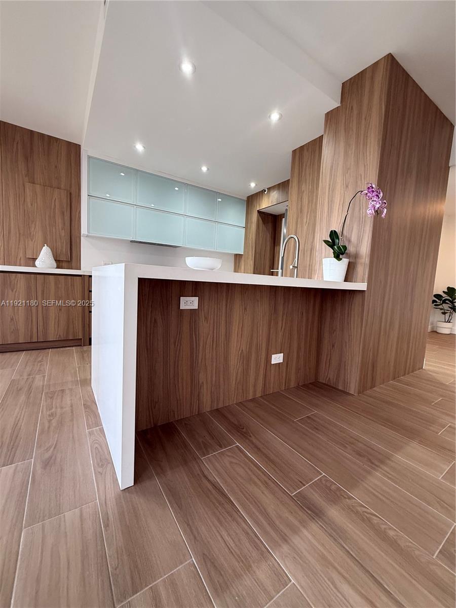 Photo of 20191 Country Club Dr  #504, Aventura, Florida, 33180 - 