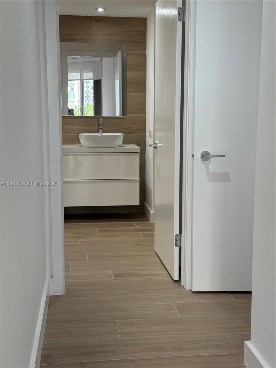 Photo of 20191 Country Club Dr  #504, Aventura, Florida, 33180 - 