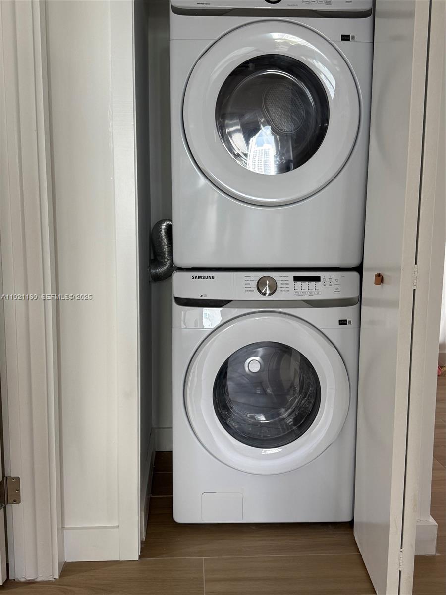 Photo of 20191 Country Club Dr  #504, Aventura, Florida, 33180 - 