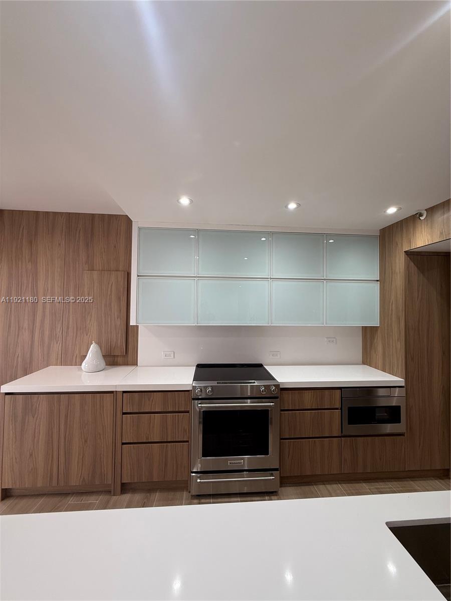 Photo of 20191 Country Club Dr  #504, Aventura, Florida, 33180 - 