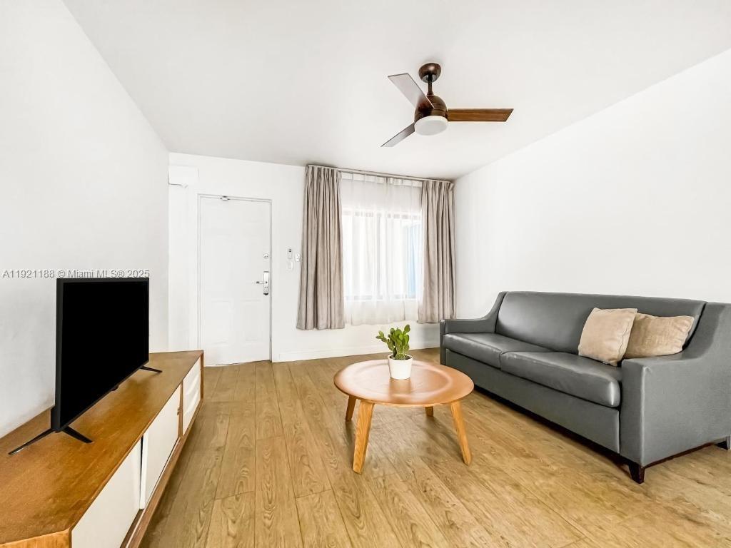 Ver detalles / sq. ft. $ 2025-11-25 0 foto