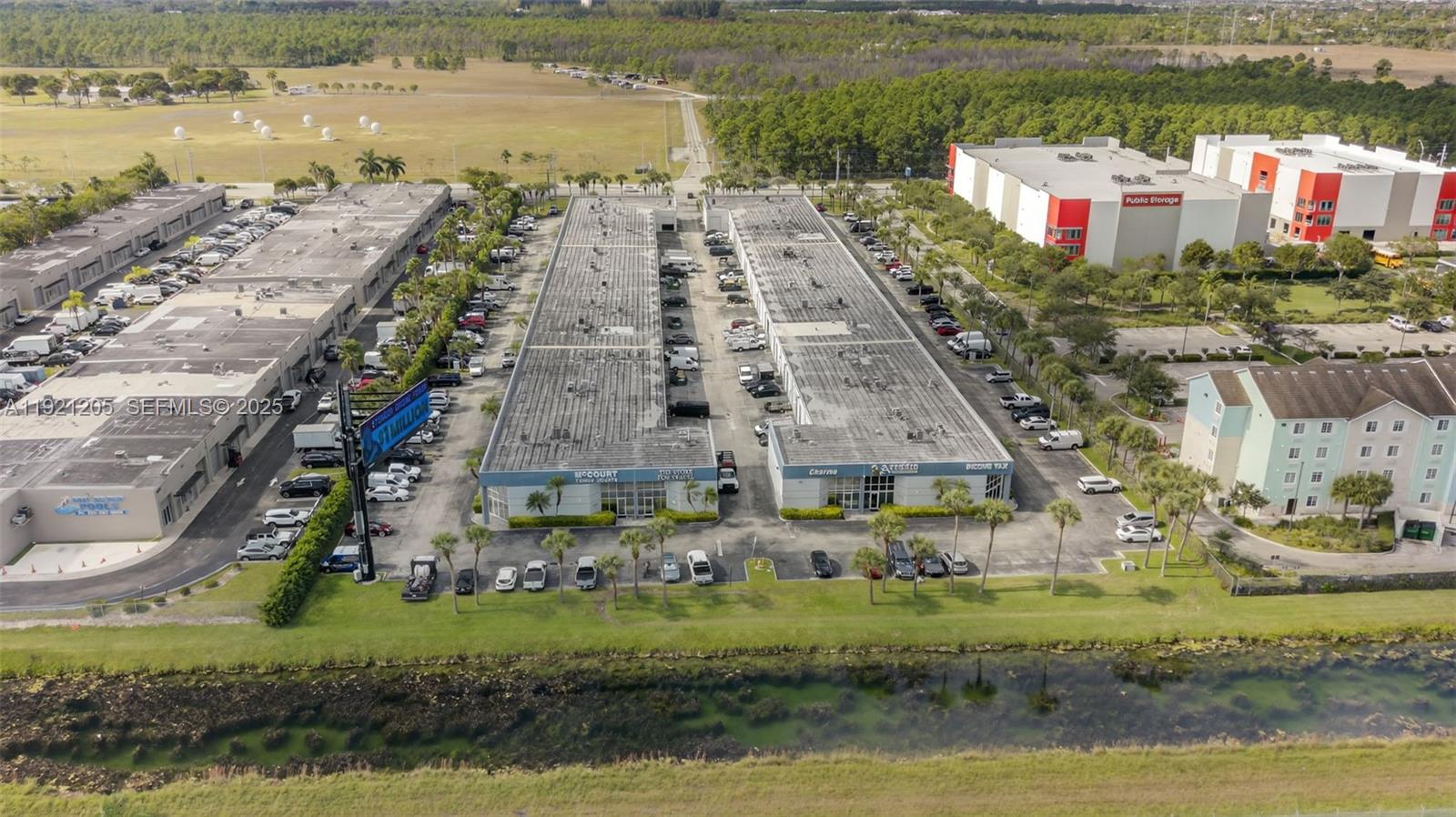 15  /   кв.футов $ 2025-11-25 0 Фото