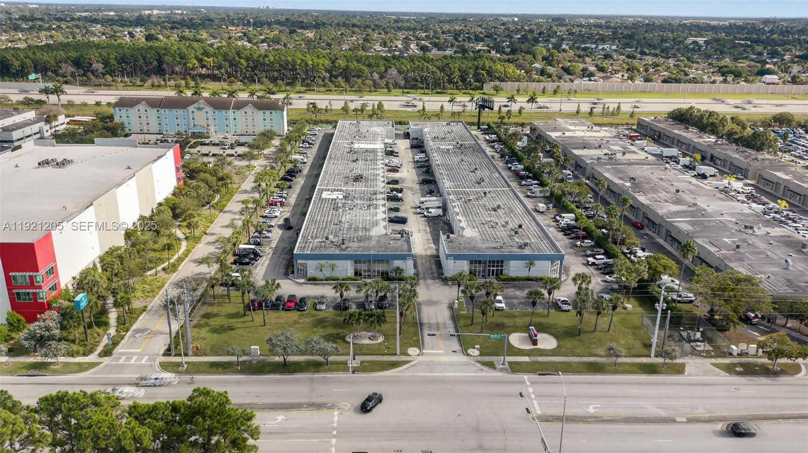 15  /   кв.футов $ 2025-11-25 0 Фото