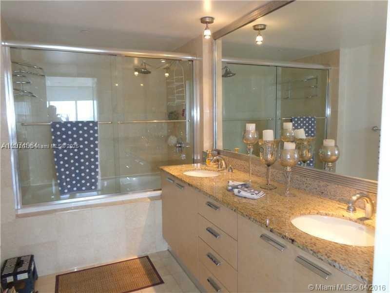 3107 3 / 3 1571 sq. ft. $ 2025-11-25 0 foto