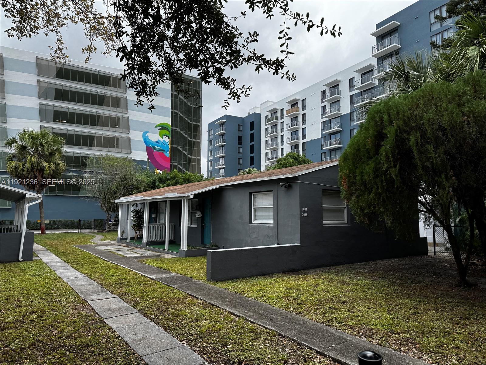   /  1370 sq. ft. $ 2025-12-03 0 Photo