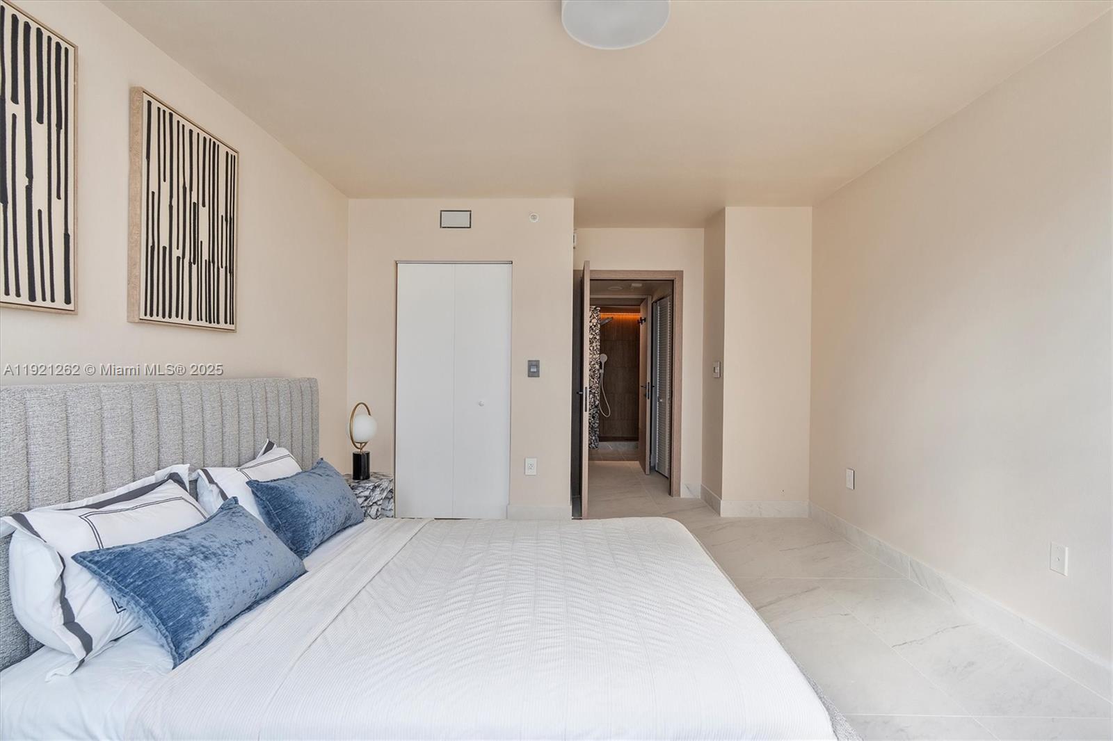 Photo of 2080 Ocean Dr #809, Hallandale Beach, Florida, 33009 -