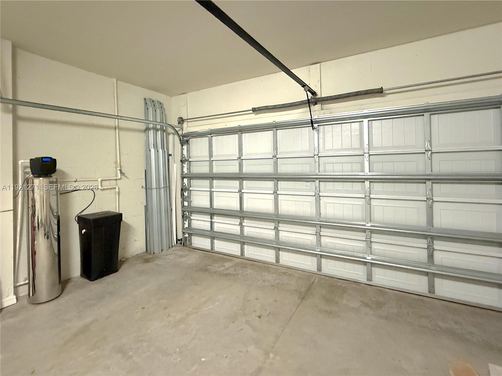 4352 5 / 4 2501 sq. ft. $ 2025-11-25 0 Photo