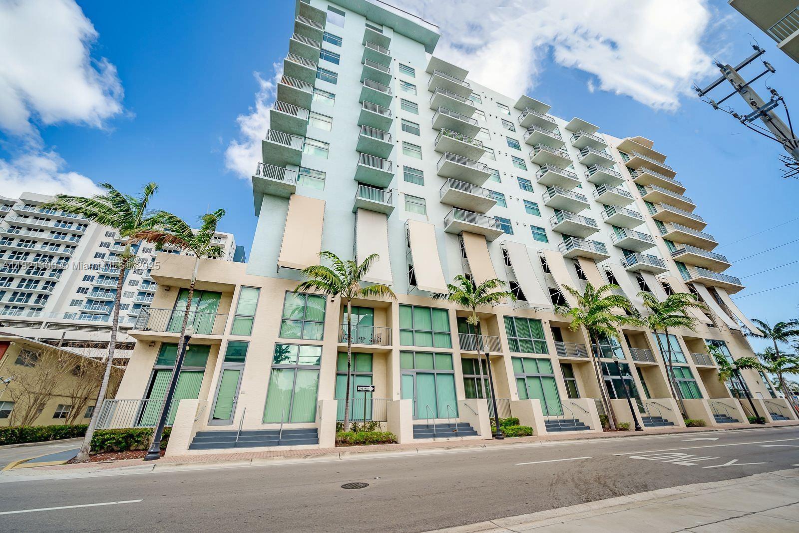 Photo of 140 Dixie Hwy  #1007, Hollywood, Florida, 33020 - 