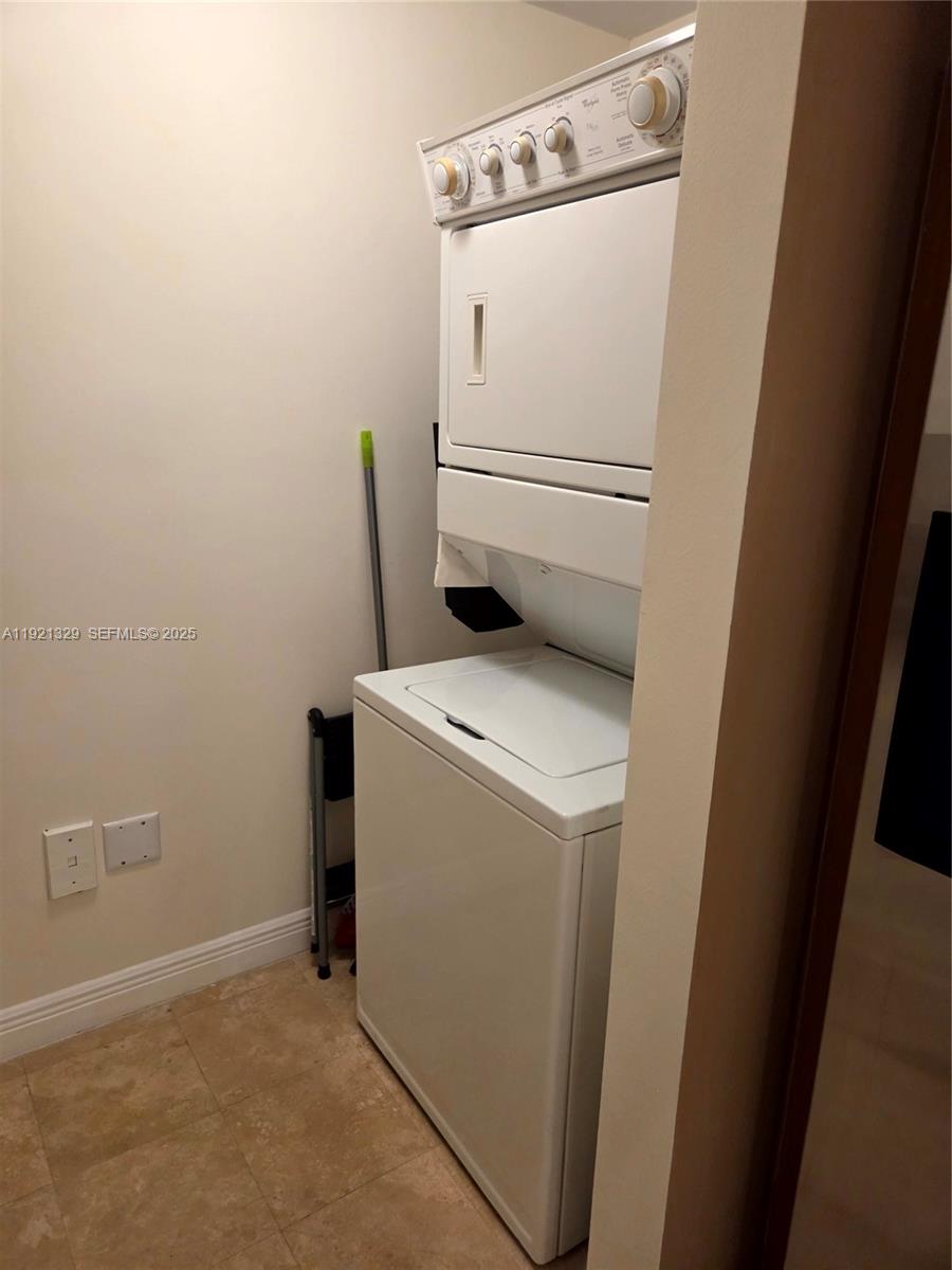 Photo of 1755 Hallandale Beach Blvd #305E, Hallandale Beach, Florida, 33009 -