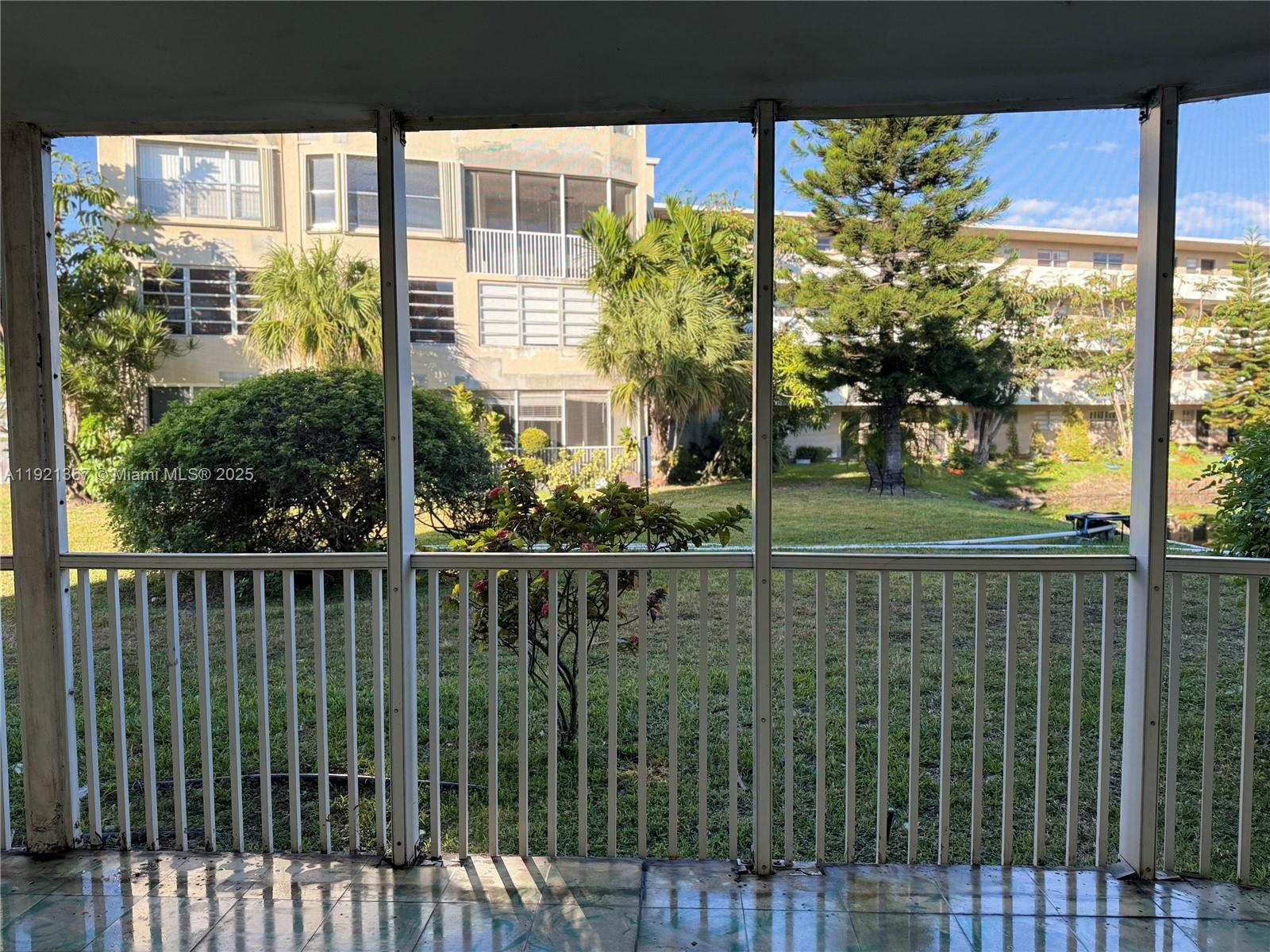 115-3 2 / 2 1674 sq. ft. $ 2025-11-26 0 foto