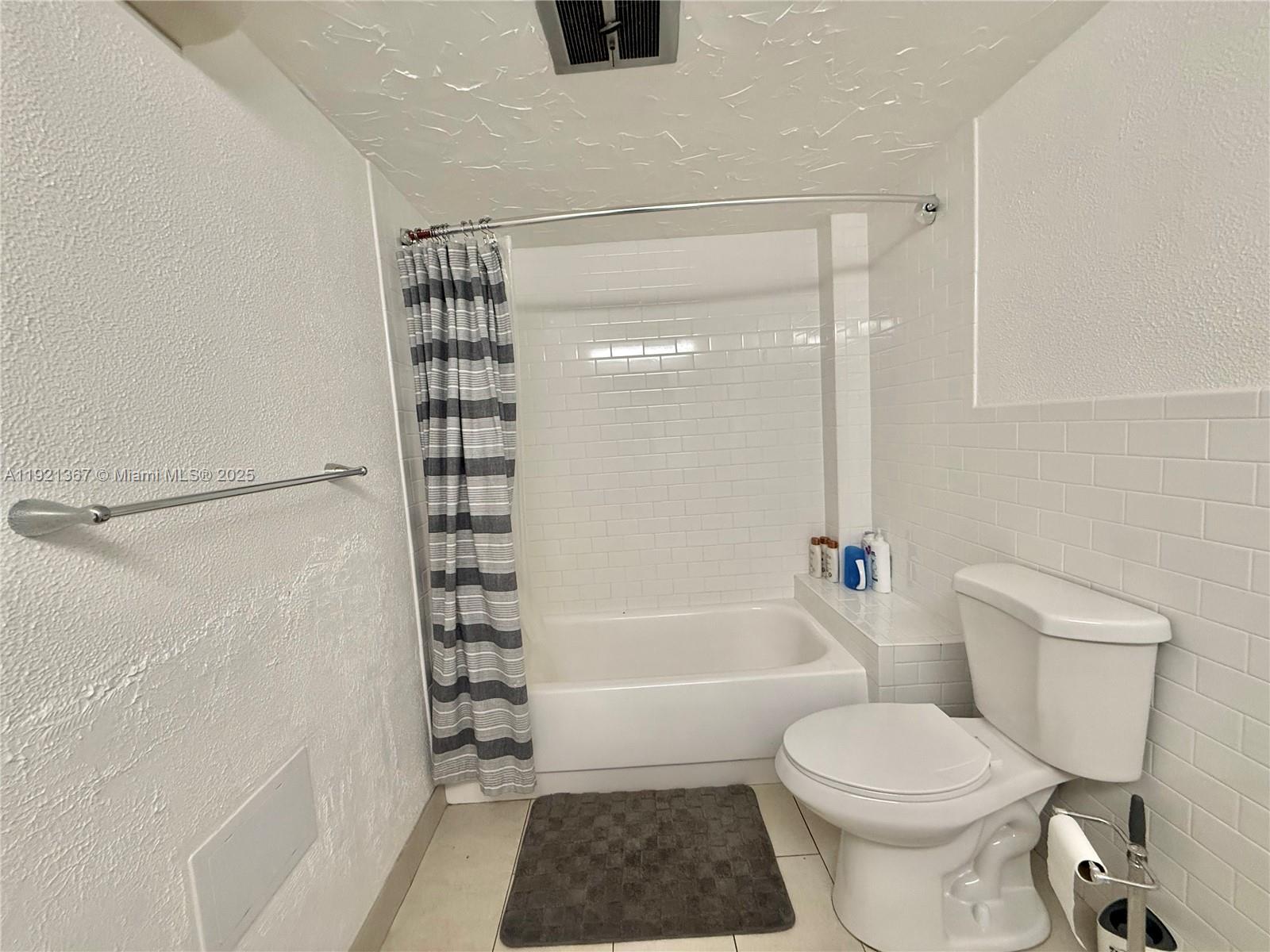 115-3 2 / 2 1674 sq. ft. $ 2025-11-26 0 foto