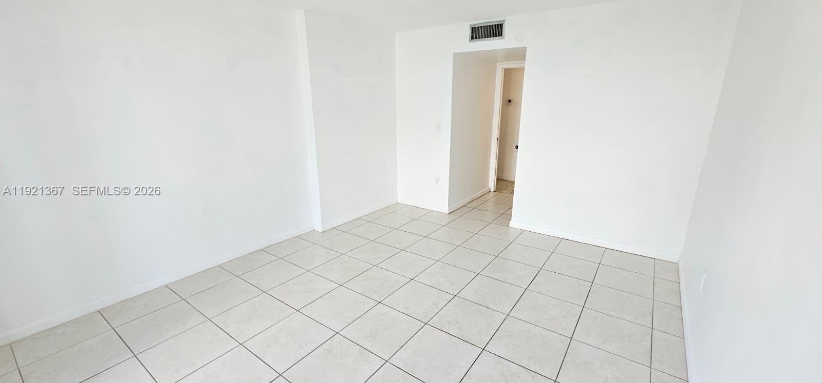 115-3 2 / 2 1674 sq. ft. $ 2025-11-26 0 Photo