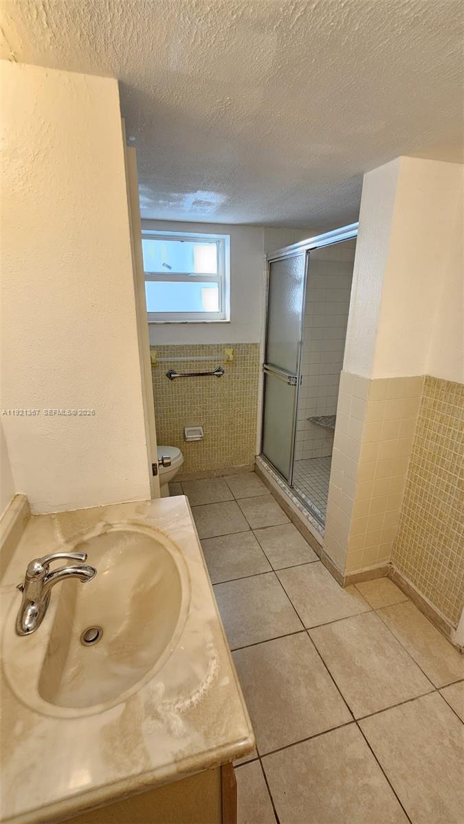 115-3 2 / 2 1674 sq. ft. $ 2025-11-26 0 Photo