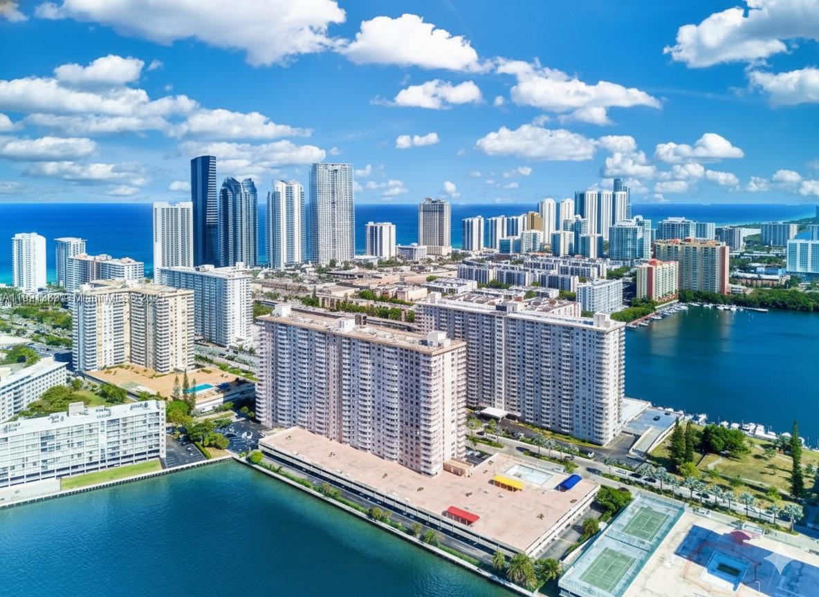 2012 2 / 2 1087 sq. ft. $ 2025-11-26 0 Photo