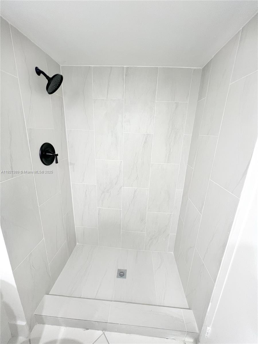 2012 2 / 2 1087 sq. ft. $ 2025-11-26 0 Photo