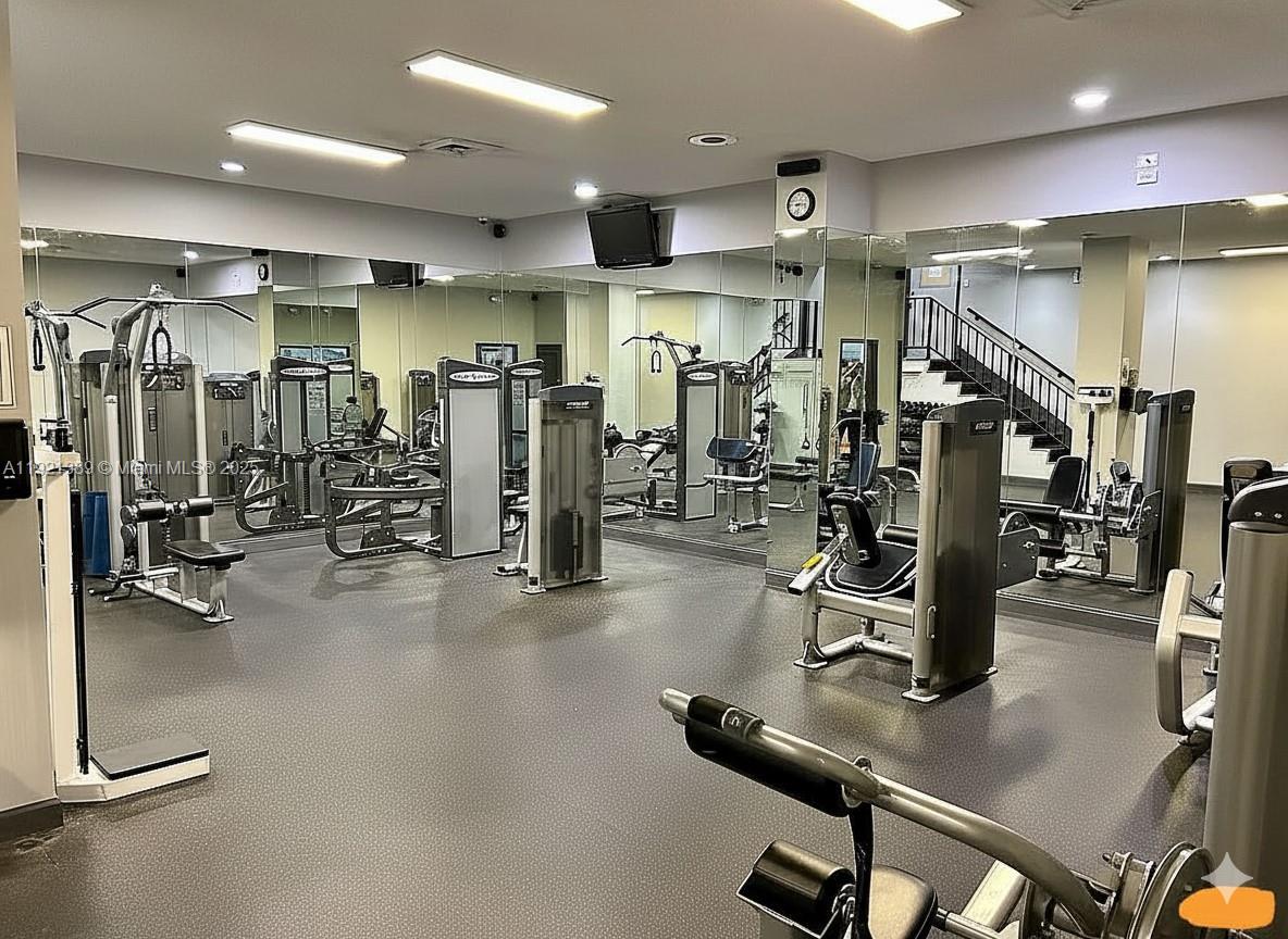 2012 2 / 2 1087 sq. ft. $ 2025-11-26 0 Photo