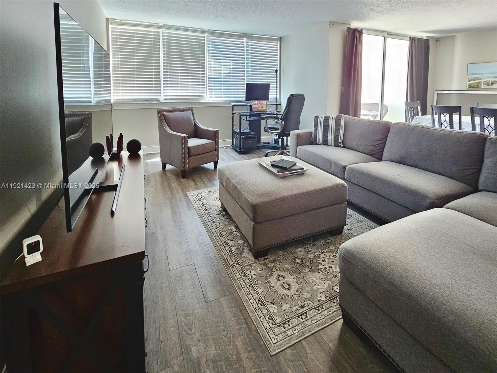 Photo of 1410 Ocean Dr  #308, Hollywood, Florida, 33019 - 