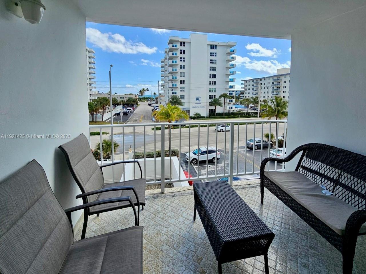 Photo of 1410 Ocean Dr  #308, Hollywood, Florida, 33019 - 