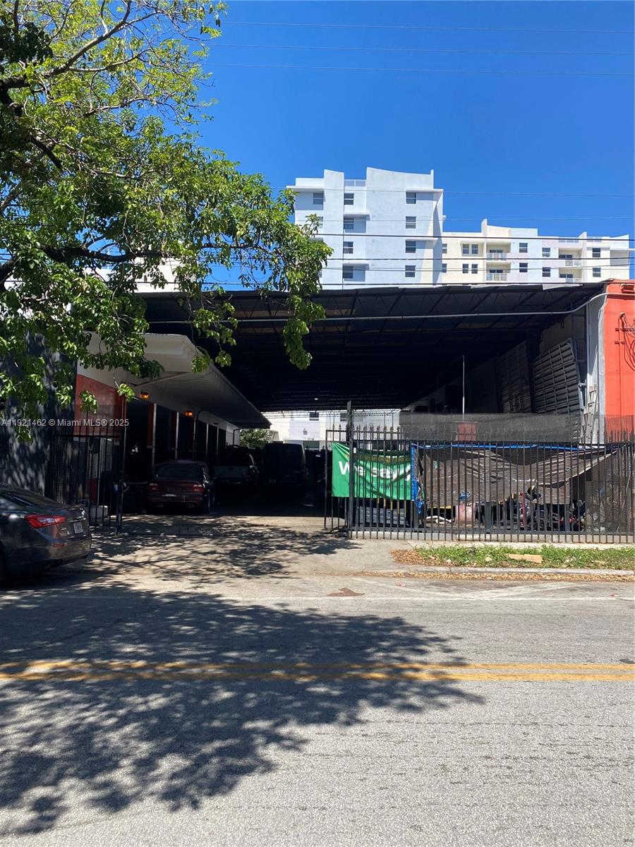 See details / sq. ft. $ 2025-11-26 0 Photo