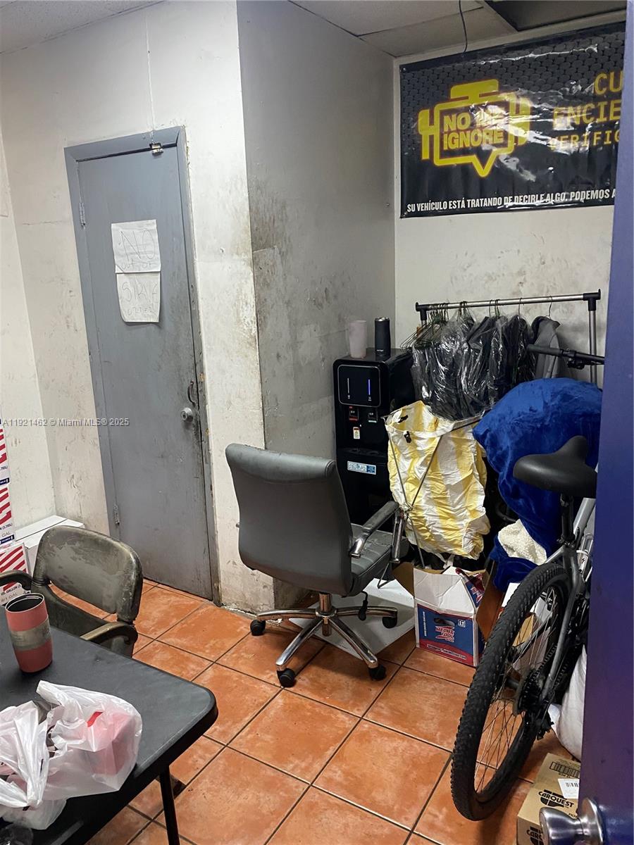 See details / sq. ft. $ 2025-11-26 0 Photo