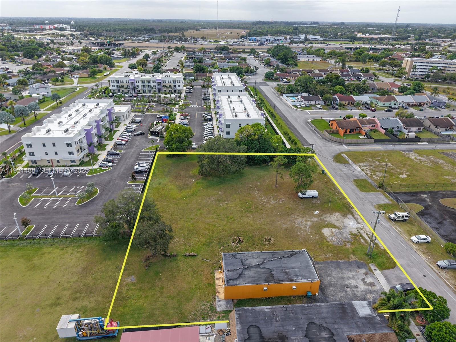   /   sq. ft. $ 2025-11-26 0 foto