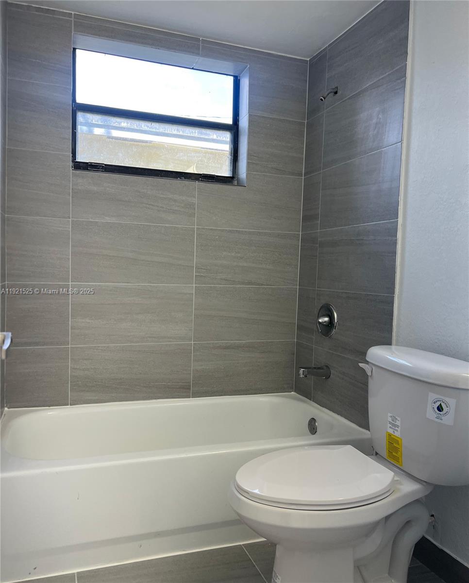 See details / 3596 sq. ft. $ 2025-11-26 0 Photo