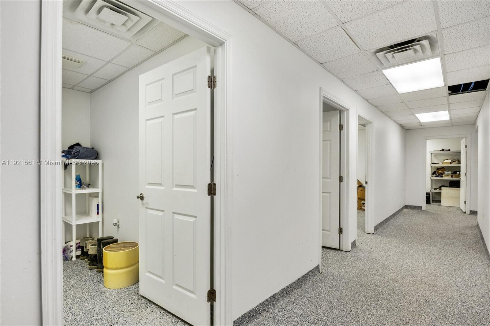   /   sq. ft. $ 2025-11-26 0 Photo