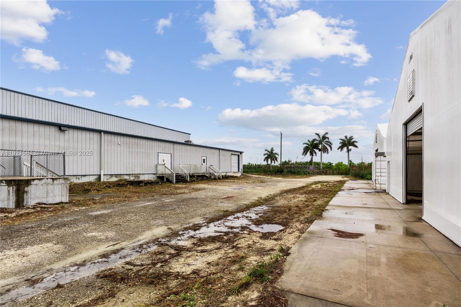   /   sq. ft. $ 2025-11-26 0 Photo