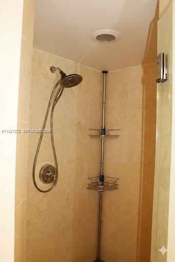 Photo of 20000 Country Club Dr  #1207, Aventura, Florida, 33180 - Master shower