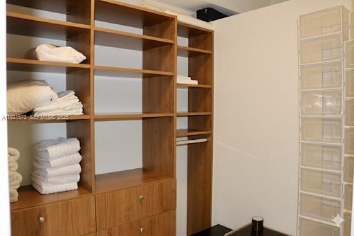 Photo of 20000 Country Club Dr  #1207, Aventura, Florida, 33180 - Master closet