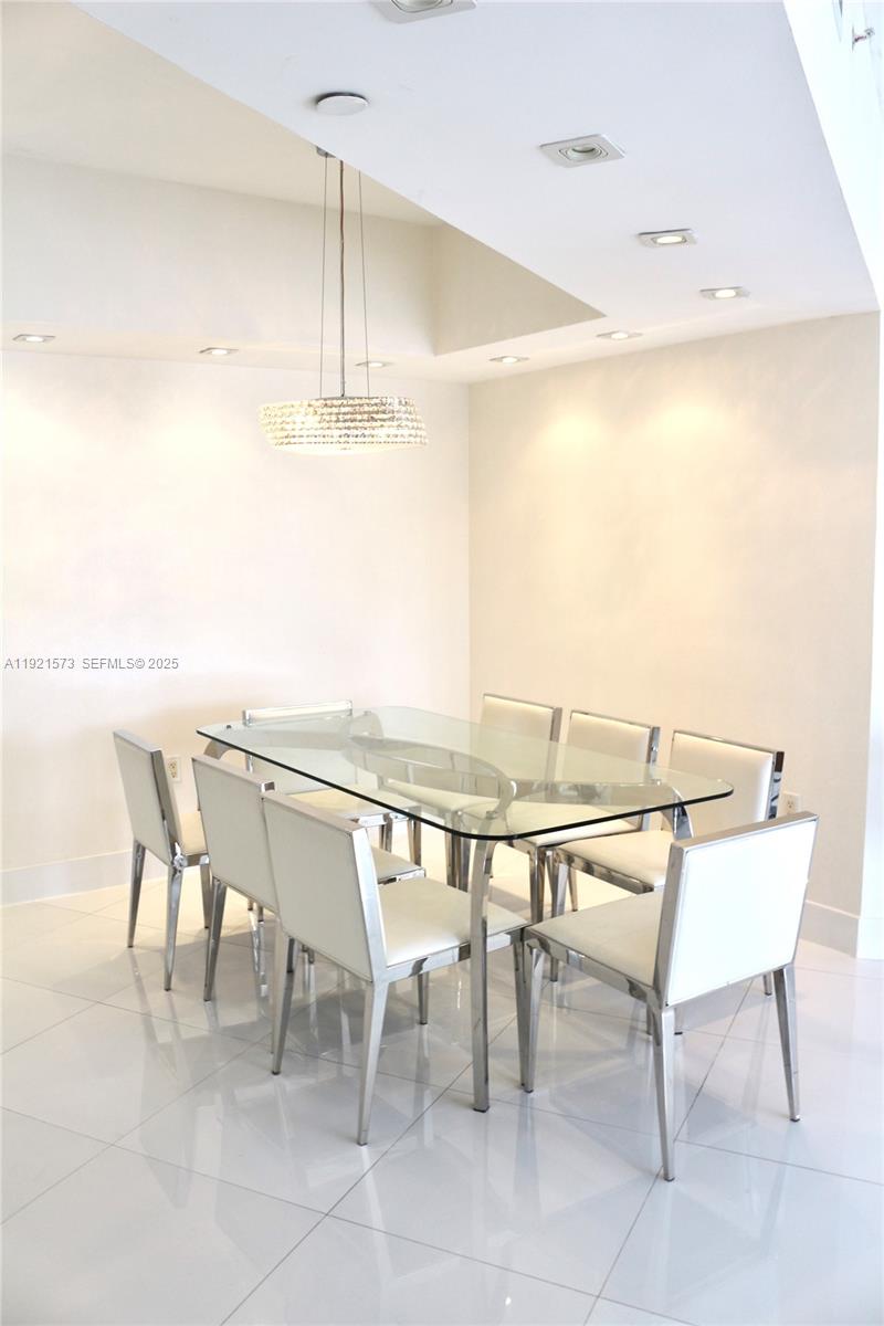 Photo of 20000 Country Club Dr  #1207, Aventura, Florida, 33180 - 