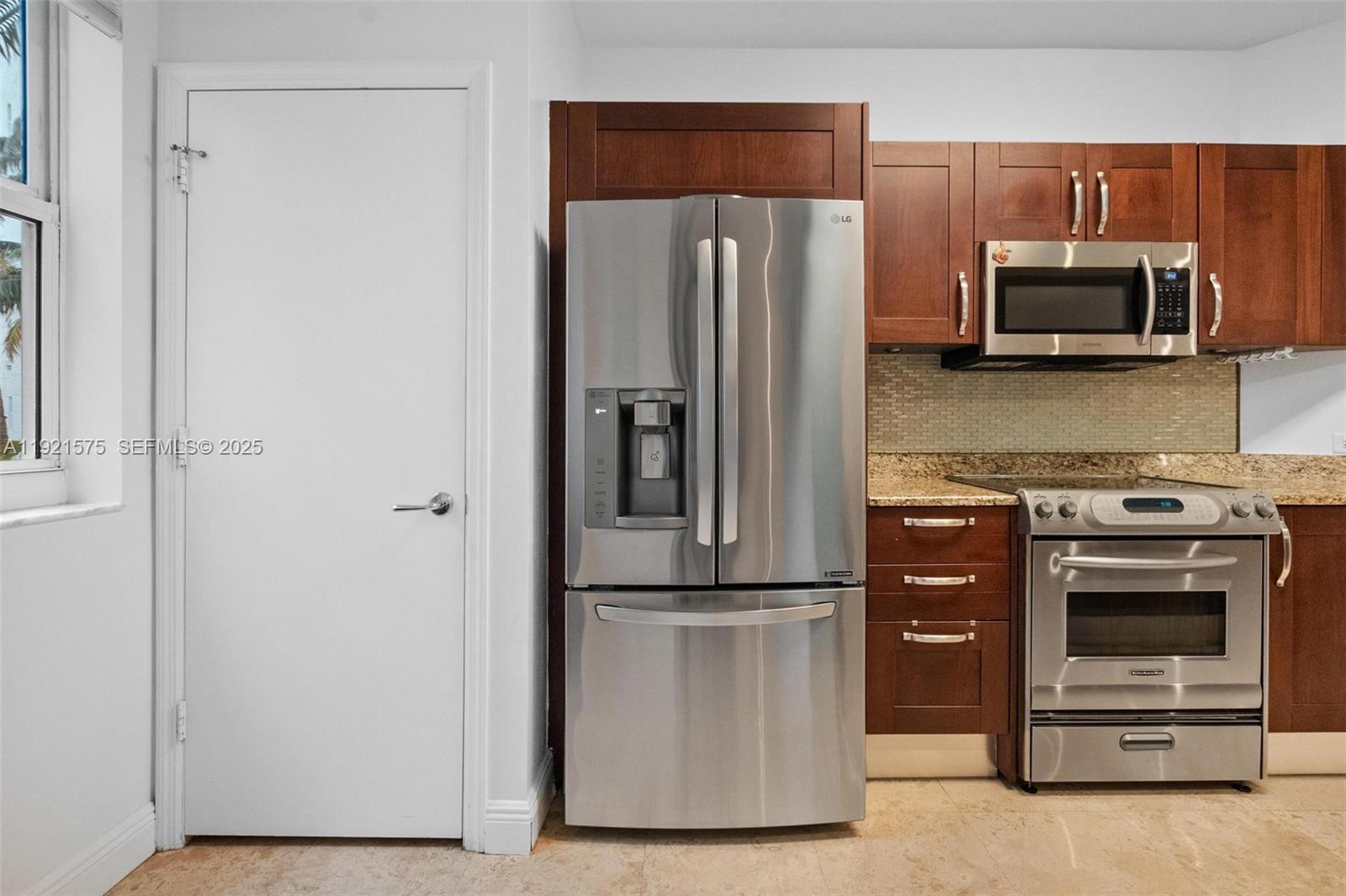 Photo of 19900 Country Club Dr #212, Aventura, Florida, 33180 -