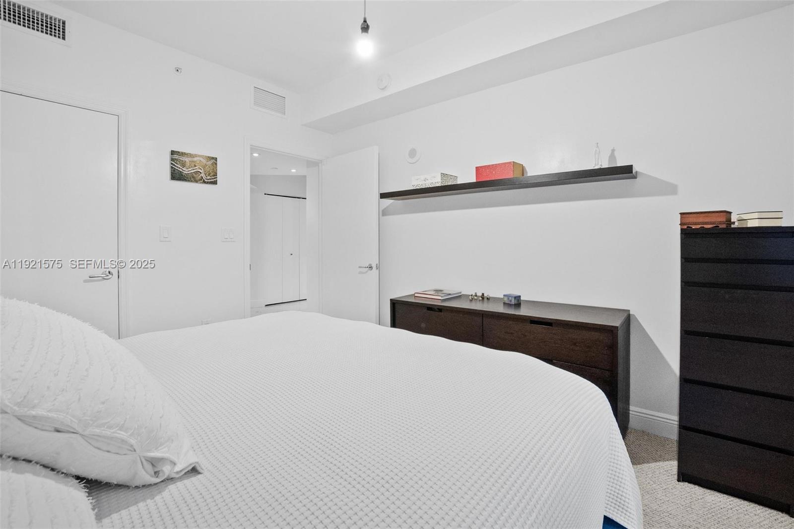 Photo of 19900 Country Club Dr #212, Aventura, Florida, 33180 -