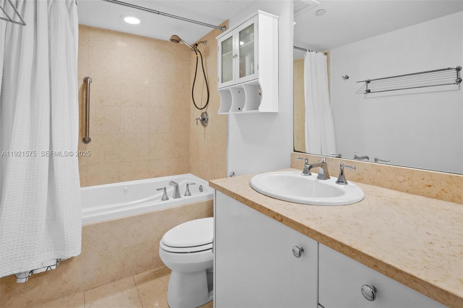 Photo of 19900 Country Club Dr #212, Aventura, Florida, 33180 -