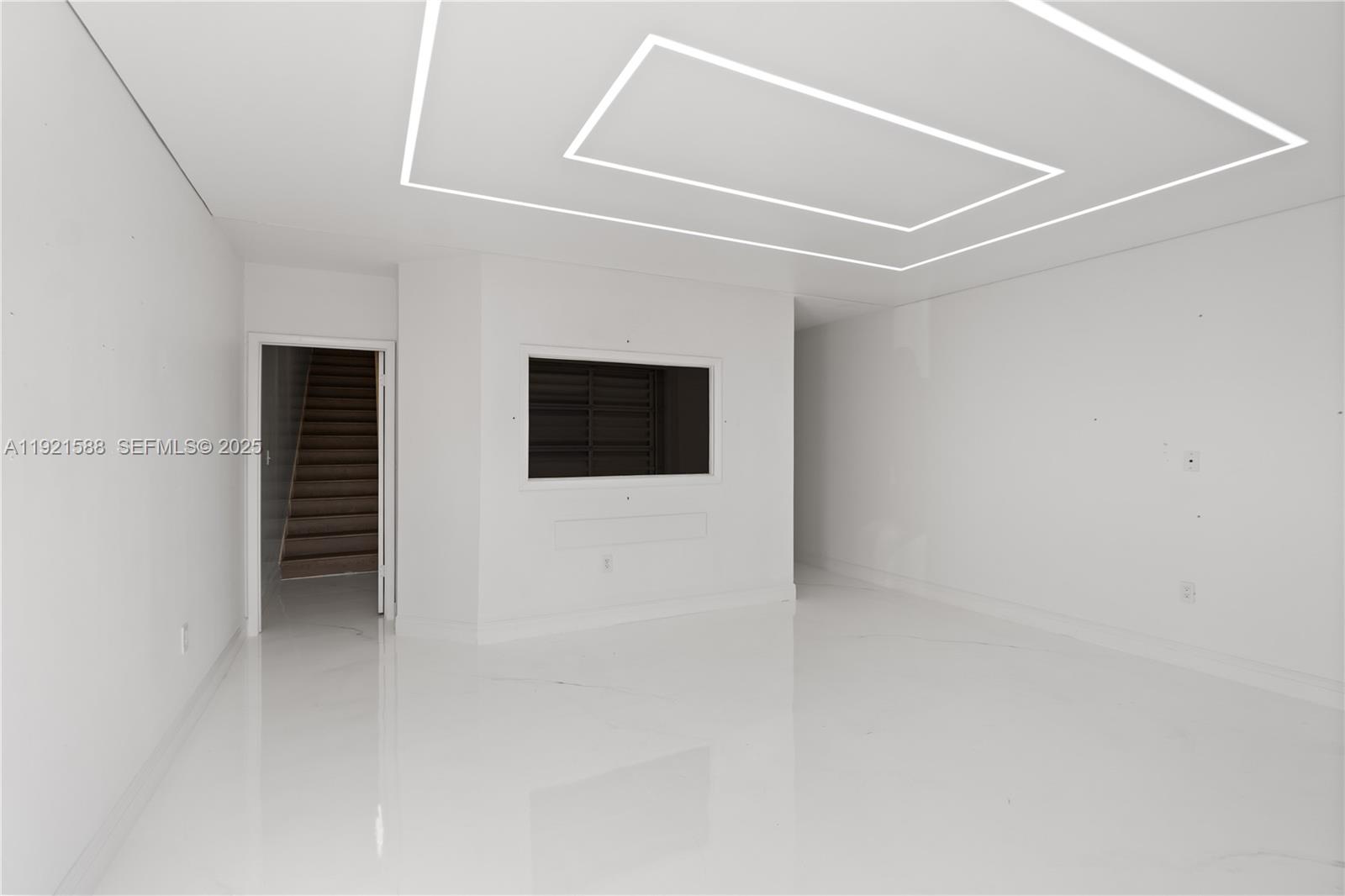 See details D106 / sq. ft. $ 2025-11-26 0 Photo