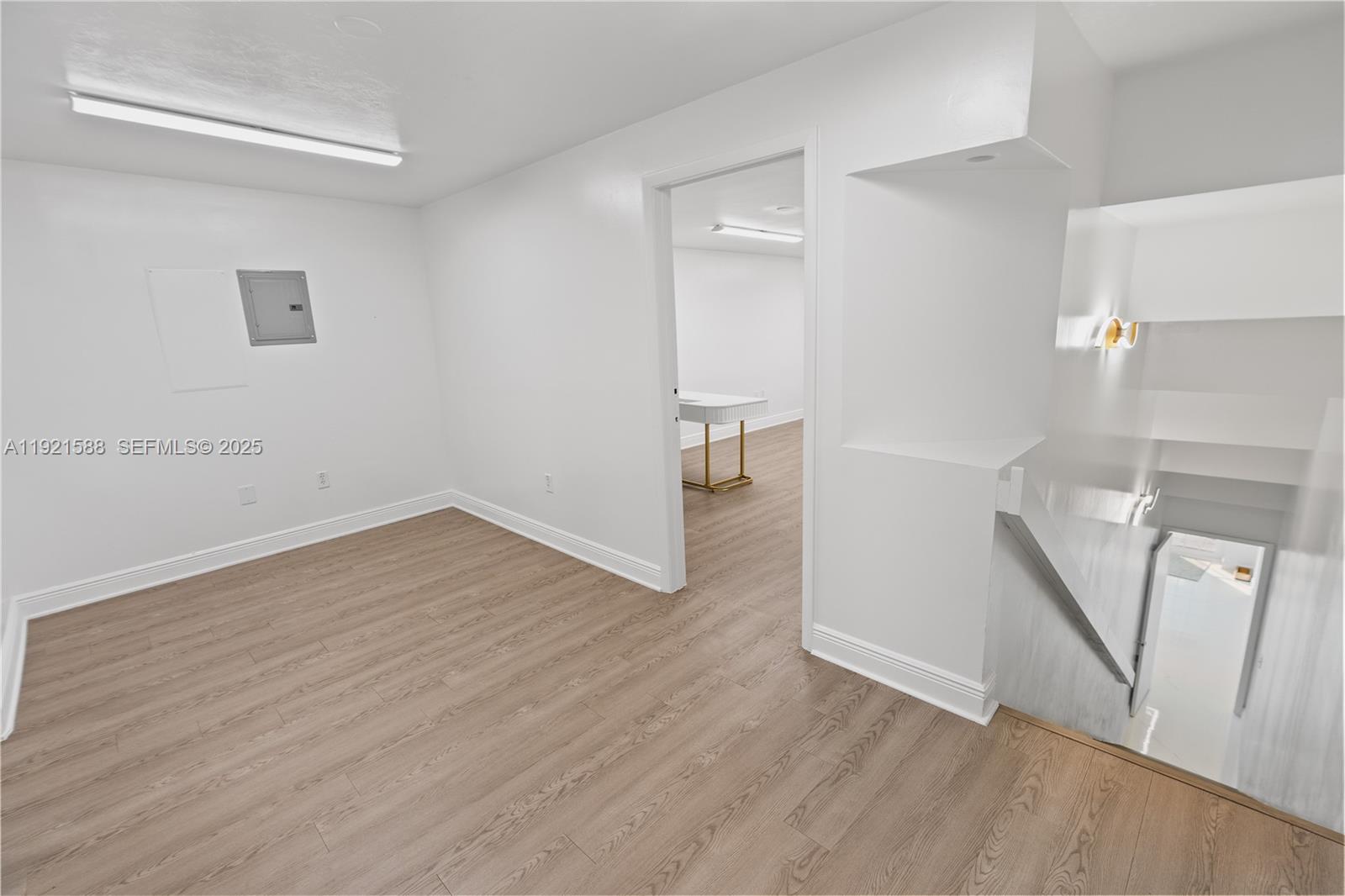 See details D106 / sq. ft. $ 2025-11-26 0 Photo